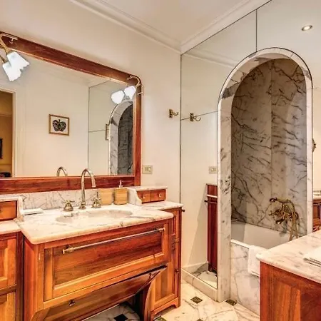 Apartment Giulio Agricola Rome